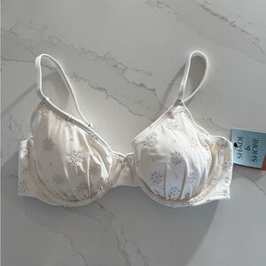 New With Tags Shade and Shore Bikini Top. 36D.